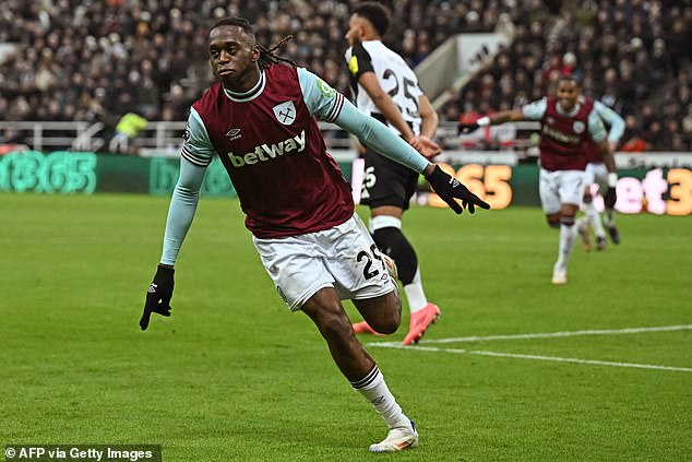 Aaron Wan-Bissaka then doubled their lead with a neatly taken finish in the second half