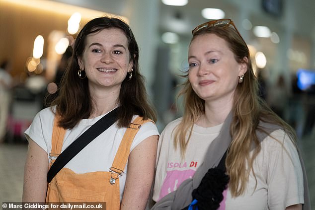 Michelle and her partner landed in Australia at the same time as Loose Women star Jane Moore's two daughters