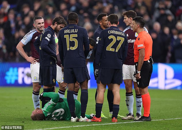 Juventus goalkeeper Michele Di Gregorio was adjudged to have made a mistake just in front of the goal