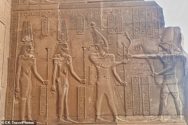 The Athribis Temple was built during the reign of Ptolemy VIII (who died in 116 BC) as a center of worship for the revered family. Ptolemy VIII is depicted here with Cleopatra III and Cleopatra II before Horus, a god in the form of a falcon (archive photo)