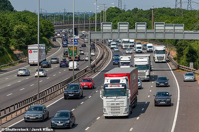 The benefits of improved mood associated with the natural soundscape were limited when traffic sounds were included