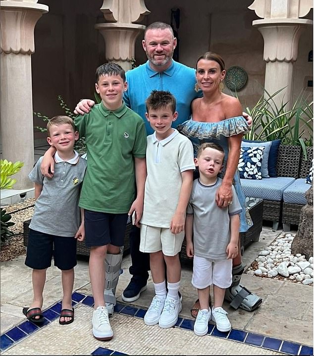 Coleen with her boys - Kit, Kai, Wayne, Klay and Cass