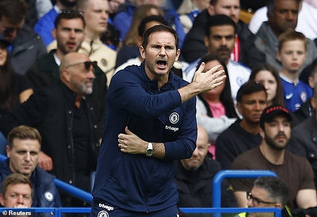 Lampard wants to crack management, but must outsmart football-obsessive players in the Championship