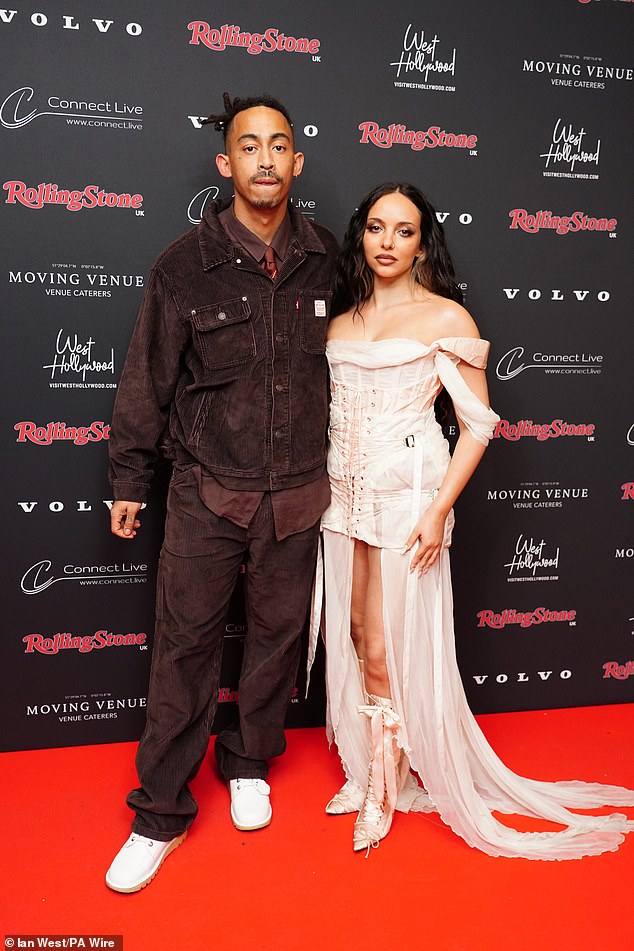 The singers couldn't keep their eyes off each other as they posed arm in arm before heading to the Roundhouse theatre