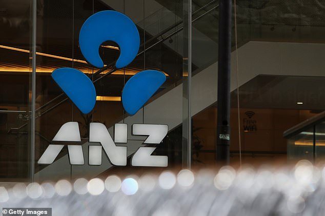 ANZ has cut the interest rate on its Simplicity Plus home loans by 15 basis points to 6.39 percent