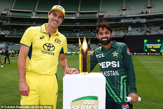 A photo of Australian skipper Pat Cummins posing with Pakistani rival Mohammad Rizwan caught the attention of cricket fans due to the placement of the player's hands