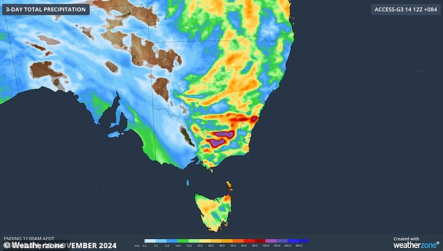 Thunderstorms are expected to hit Victoria, New South Wales and Queensland this weekend (Photo: The three-day accumulated rainfall forecast)