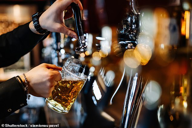 A dementia expert has revealed exactly what age you should put beer, wine and spirits aside to avoid the memory-robbing disorder