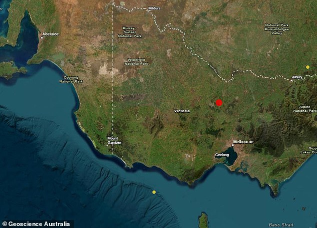 A small earthquake near the town of Elmore, about 150 kilometers north of Melbourne, struck early Tuesday morning.