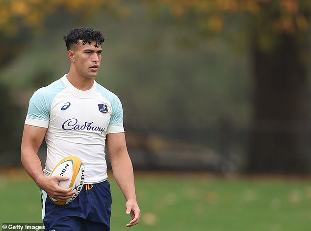 A former England rugby union international and code changer has backed the decision to include Joseph Sua'ali'i in the Australian squad to play England on Saturday