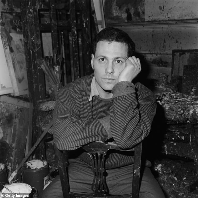 British-German painter Frank Auerbach, who fled Nazi Germany as a child, has died at the age of 93, his representatives have announced