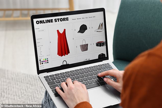 A financial expert has revealed his top tips when it comes to finding a bargain on an online purchase