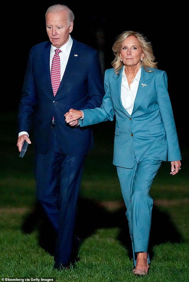 In early October, Jill left her husband to campaign for Harris in five key states. As she left the White House, the president stood alone outside the Oval Office and waved goodbye as her motorcade drove away.