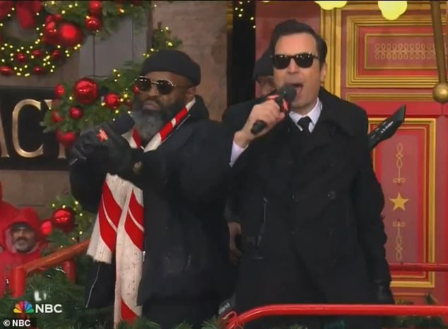 Jimmy Fallon experienced an embarrassing moment during his live performance at Thursday's Macy Thanksgiving Parade