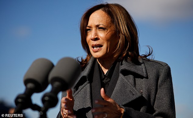 “This should be disqualifying,” Kamala Harris said of Trump's comment about Liz Cheney