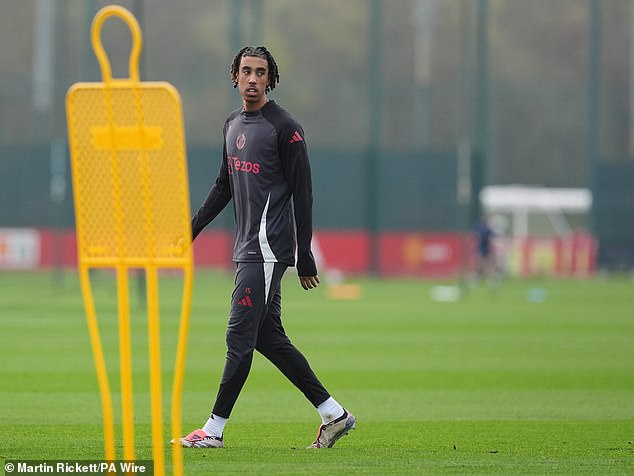 Leny Yoro has returned to full training ahead of Ruben Amorim's arrival as Man United manager