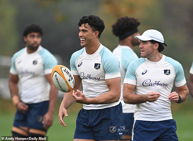 He has experience playing rugby union at school but has yet to feature professionally