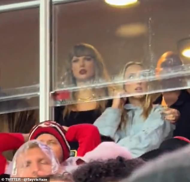 Taylor Swift quickly put her arm around Brittany Mahomes after her husband Patrick was injured