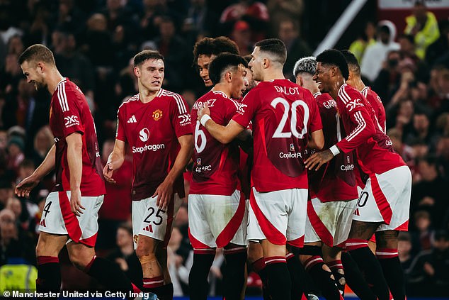 Manchester United recorded a 5-2 victory over Leicester in the Carabao Cup on Wednesday