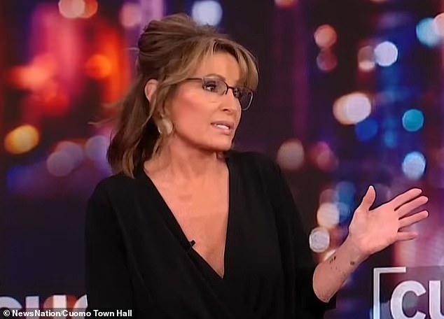 Sarah Palin 60 leaves viewers horrified over racy outfit during