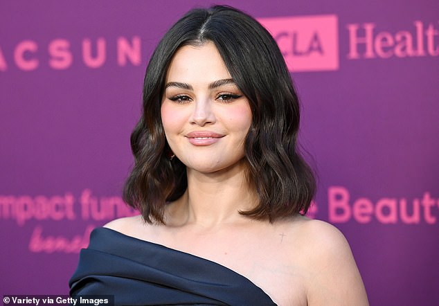 Selena Gomez has admitted she wishes she hadn't entered show business so young