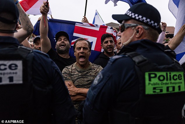 Tension flare at protest outside a Jewish synagogue in Melbourne