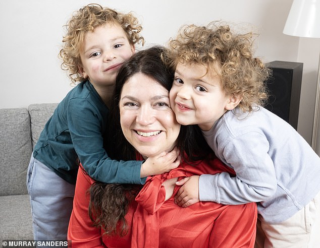 Lauren, 42, gave birth to twins in June 2021 and has severe diastasis recti – a condition where the abdominal muscles separate during pregnancy and do not return to their normal position