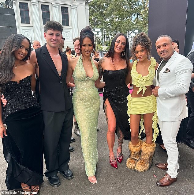 Kat and Déjà Clark pose with other TikTokers outside Hordern Pavilion in Sydney during the 2024 TikTok Awards