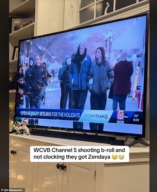 The 28-year-old Emmy winner, who is currently in Beantown filming The Drama with Robert Pattinson, casually strolled through the popular shopping destination Newbury Street with her mother Claire Stoermer, completely incognito to the oblivious news crew