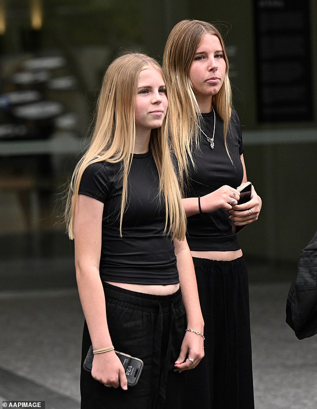 Mrs Lovell, her husband and their two daughters, Kassie and Scarlett, then 14 and 15 (pictured), celebrated Christmas Day 2022 by eating a special meal on the local beach.