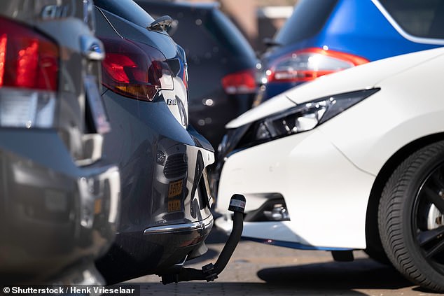 It is unclear how many cars in Britain have towbars, although it is likely in the hundreds of thousands