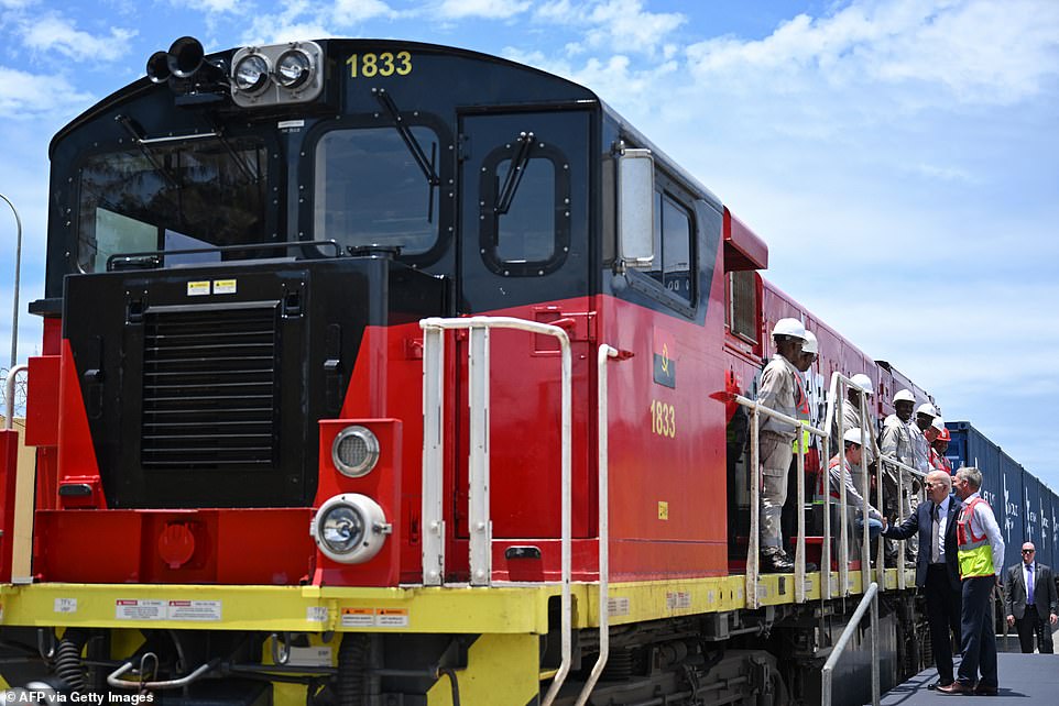 By the end of the decade, the railway could even go a long way in connecting the west and east coasts of southern Africa. “It's a game changer,” Biden said. He pointed to the construction of the transcontinental railroad in the United States. “Like Lincoln, we're not just laying the tracks, we're laying the path to a better future,” he said.