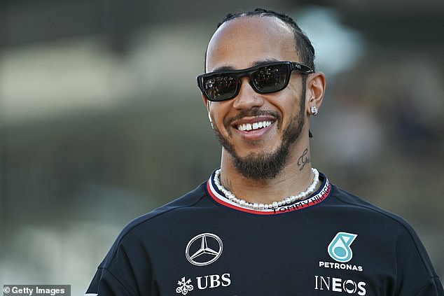 Lewis Hamilton's switch to Ferrari, announced in preparation, is the bomb of the year