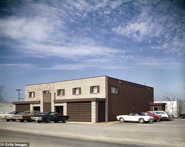 In The Shoals, Alabama – home to the cities of Florence, Sheffield, Tuscumbia and Muscle – remote workers have the opportunity to move there for up to $10,000. (Image: Exterior of FAME Studios in Muscle Shoals)