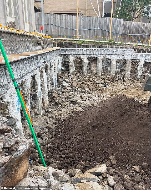 The noise is due to the piling up of reinforced steel pillars and it was also reported that dust from the 'constant' crushing of rocks had covered the solar panels on nearby houses.