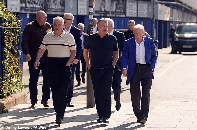 Club legends Peter Reid (right) and Graham Stuart (centre) also attended the service