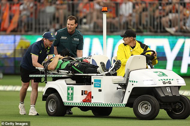 1734266551 611 Worrying scenes unfold in opening Big Bash clash as Melbourne