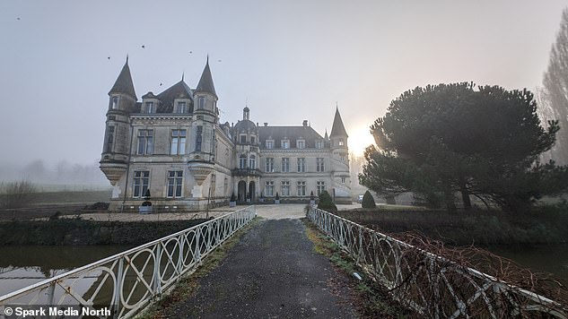 Imposing: French castles – like this one from the upcoming series – can be beautiful and have dramatic landscapes