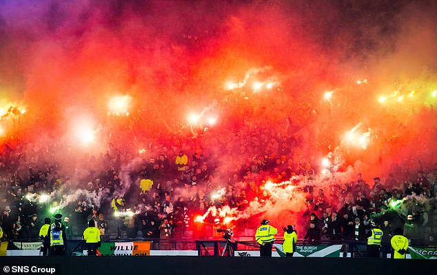 Hampden was a sea of ​​red and orange just before kick-off