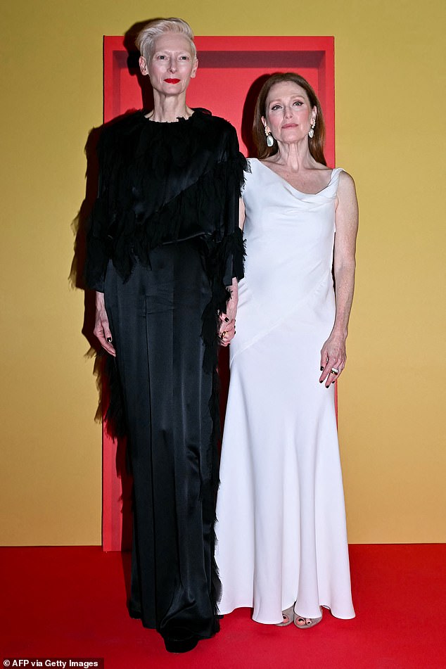 The pair have taken on the lead roles in the new film, with Julianna playing the role of Ingrid, while Tilda plays the character Martha.