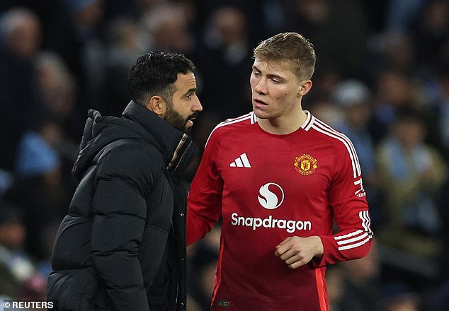 United's number 9 Rasmus Hojlund (right) does his best to prove to Amorim that a new striker is not needed