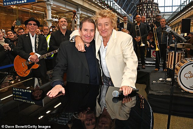 In December, Sir Rod, 79, and Jools, 66, surprised fans with an impromptu performance featuring a full band and backup singers