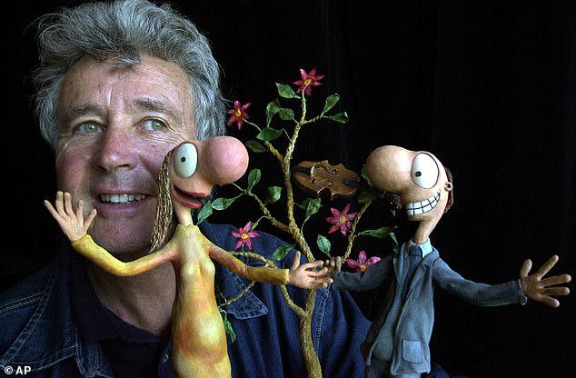 Leunig with two of his most popular cartoon characters in Sydney in 2001