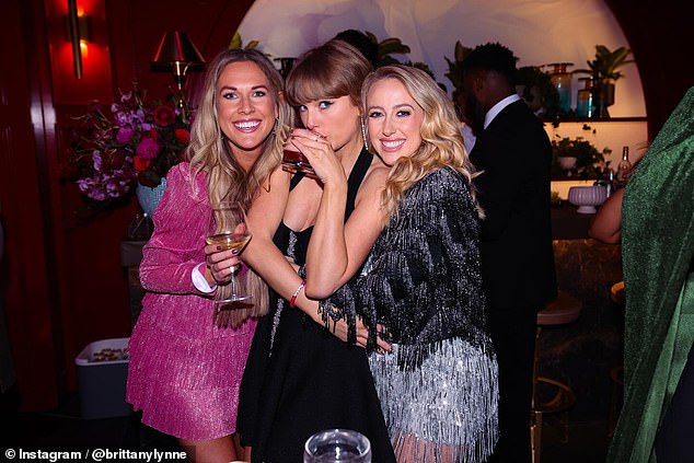 Swift was also pictured with friends Brittany Mahomes and Lyndsay Bell