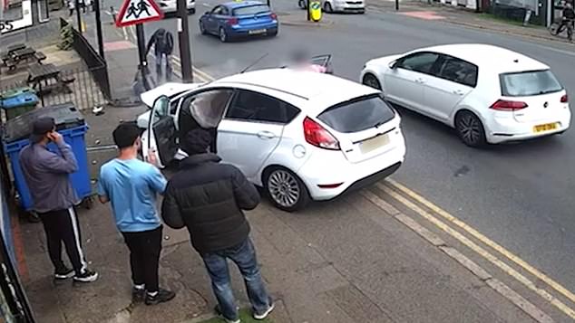 Passersby helped the victim and called an ambulance, while the driver of the white Ford Fiesta simply left his car and fled the scene.