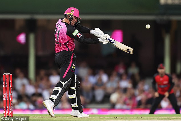 Henriques defeated the Sixers on Monday night in their first game of the tournament against the Melbourne Renegades