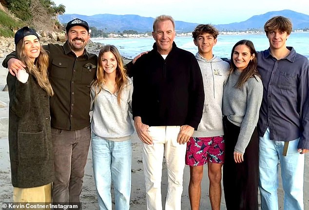 On Monday, Kevin Costner shared a rare photo of himself posing with six of his seven children on a beach after Thanksgiving