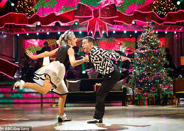 As the couple hit the dance floor, they were seen in various monochrome outfits due to their high energy performance, kicking and moving their feet.