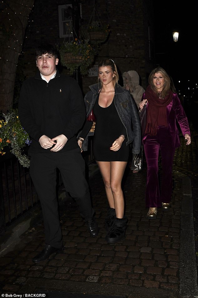 Kate brought along her children Darcey, 18, and Billy, 15, who also looked chic for the annual soirée