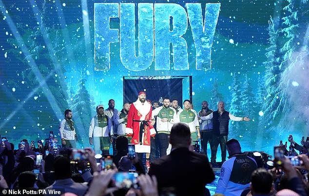 1734822094 102 Fans love Tyson Furys shock walkout song for Oleksandr Usyk